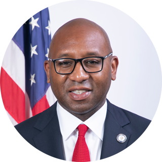 Donovan Richards Jr.